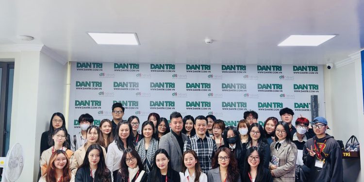 Thăm tòa soạn Dân Trí – Chuyến đi thực tế thuộc môn Truyền thông Điện Tử, Chương trình Báo chí và Truyền thông Đại chúng, Đại học Minh Chuyền, Đài Loan hợp tác cùng Đại học Ngoại Thương Hà Nội.